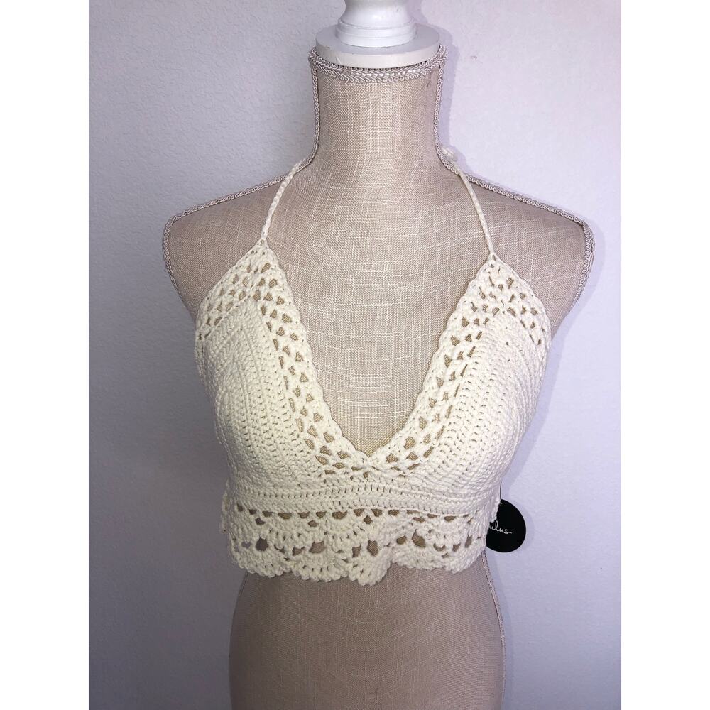 Lulu's Let's Run Away Ivory Crochet Halter Crop Top - M/L - Picture 2 of 7